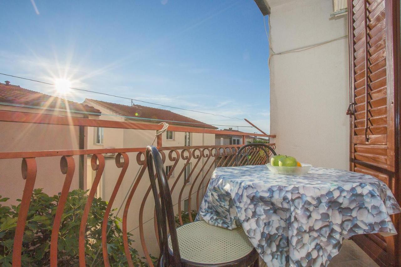 Apartments Nuic 748 ماكارسكا المظهر الخارجي الصورة