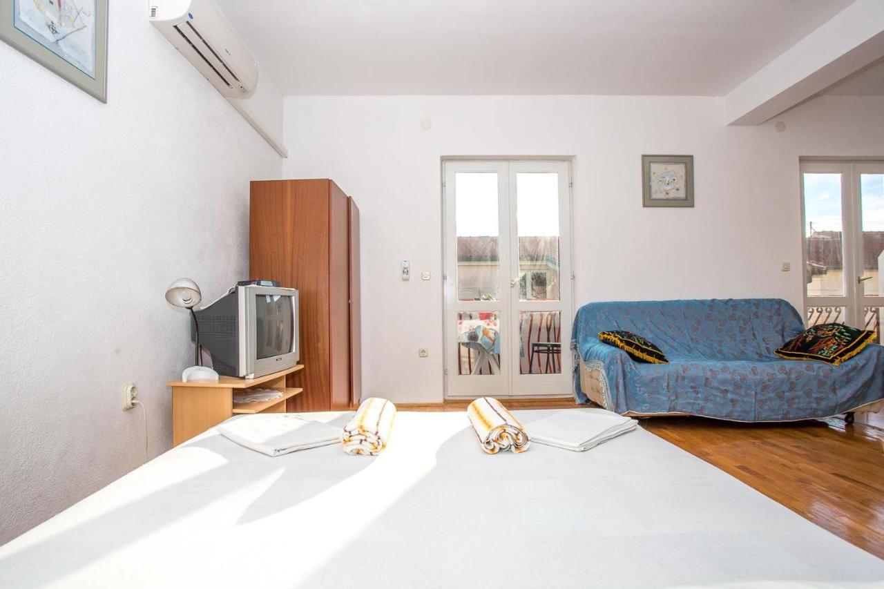 Apartments Nuic 748 ماكارسكا المظهر الخارجي الصورة