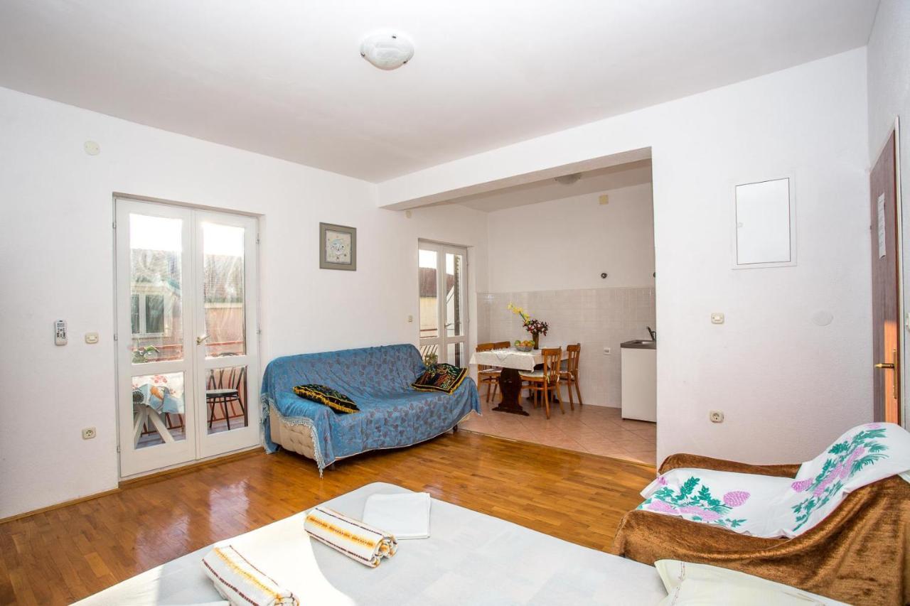 Apartments Nuic 748 ماكارسكا المظهر الخارجي الصورة