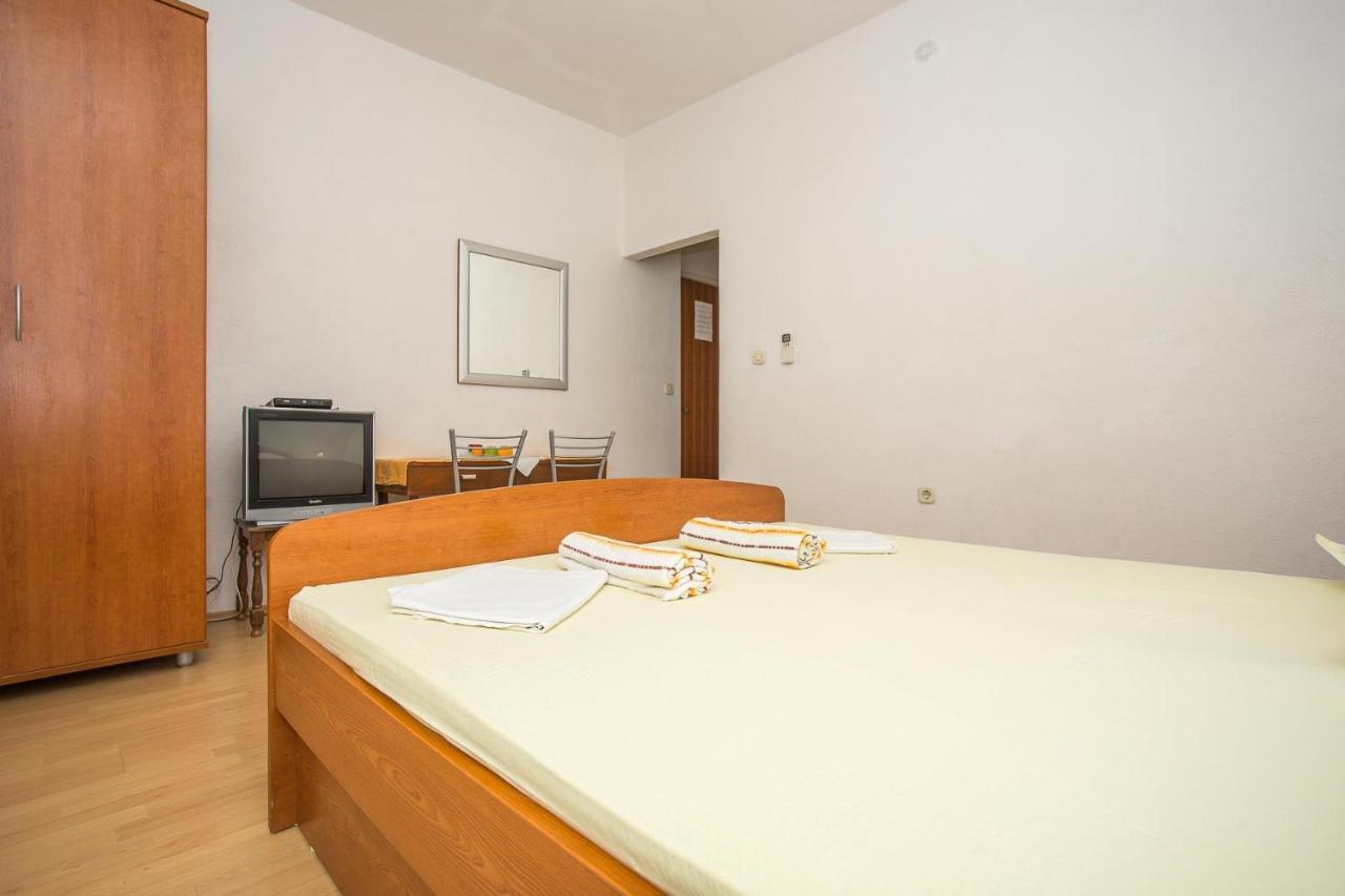 Apartments Nuic 748 ماكارسكا المظهر الخارجي الصورة