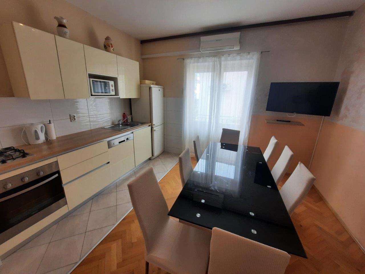 Apartments Nuic 748 ماكارسكا المظهر الخارجي الصورة